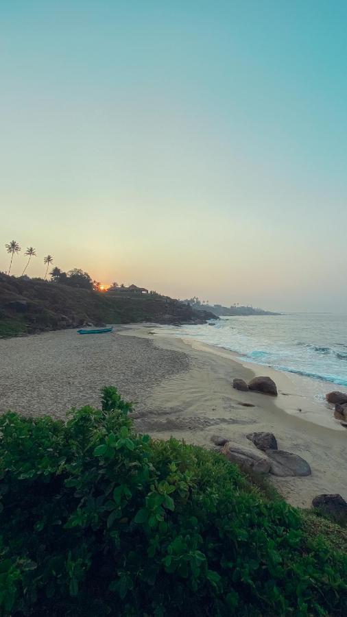 Rockholm At The Light House Beach كوفالام المظهر الخارجي الصورة