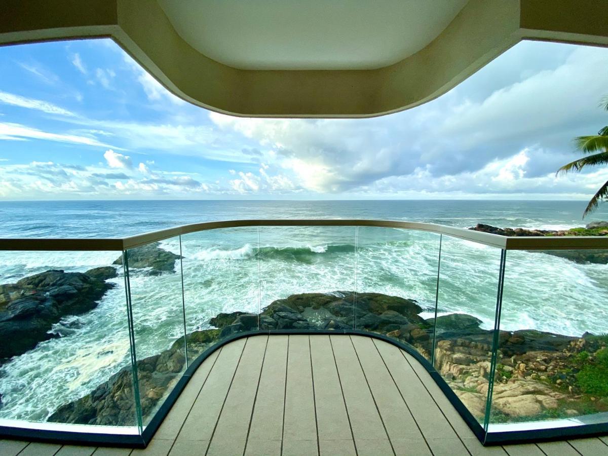 Rockholm At The Light House Beach كوفالام المظهر الخارجي الصورة