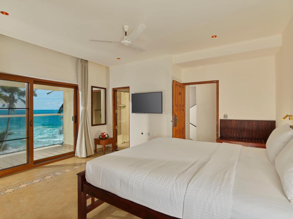 Rockholm At The Light House Beach كوفالام المظهر الخارجي الصورة