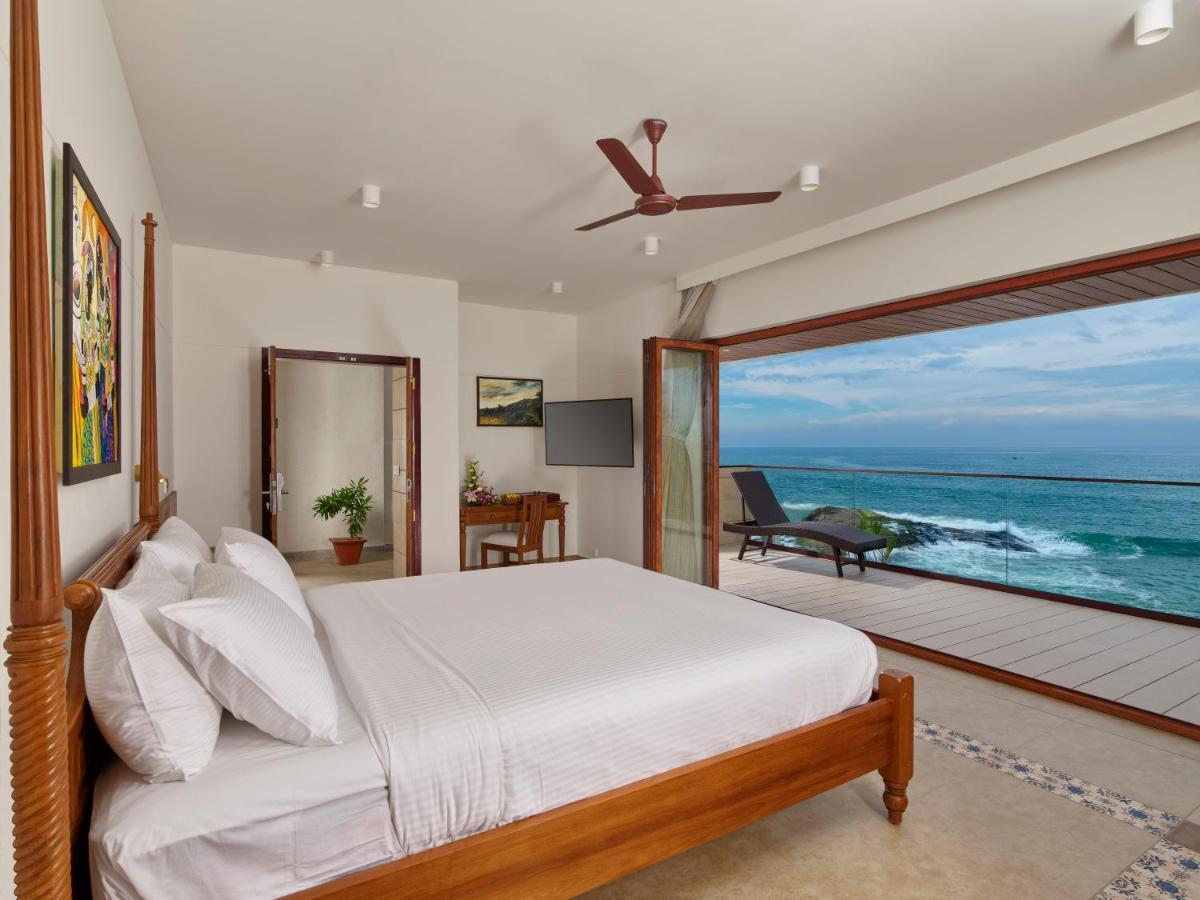 Rockholm At The Light House Beach كوفالام المظهر الخارجي الصورة